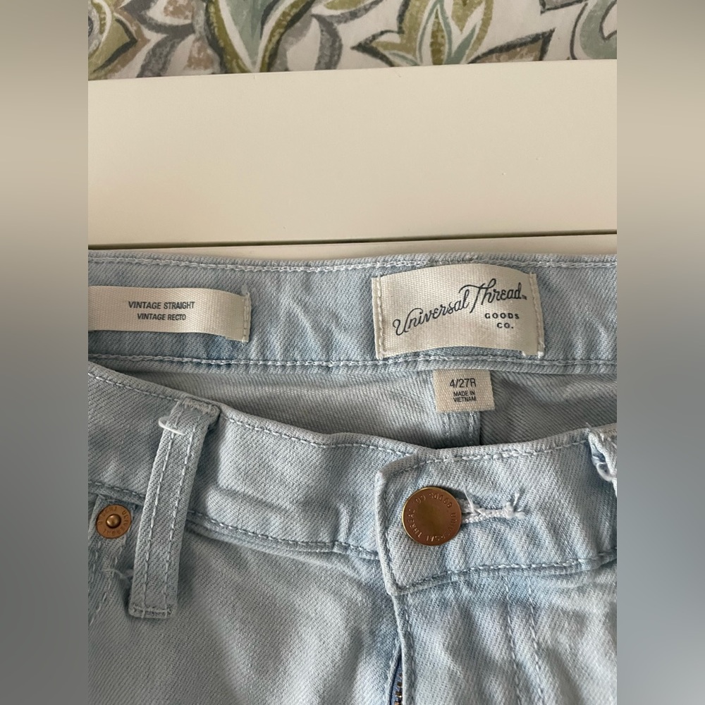 Target Universal Thread Size 4 Light Wash Vintage… - image 2